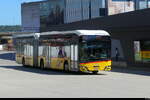 Postauto - Solaris Urbino 18 Electric  ZH 671390 bei der zufahrt zu dem Bushaltestellen beim Flughafen Z�rich am 28.07.2026