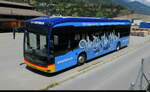 Postauto / Ortsbus Brig - Mercedes e Citaro  VS 581438 abgestellt auf einem Parkplatz in Brig am 29.07.2026  .. Standort des Fotografen in einem Fahrendem Zug der MGB