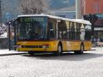 Postauto - Setra Bus  TI 215324 eingeteillt auf der Linie 2 nach Castione am warten bei der Haltestelle vor dem Bahnhof in Bellinzona am 23.02.2008
