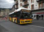 Volvo Hybrid Bus auf der Linie 105 zum fährt zum Bahnhof Interlaken West.