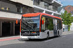 Mercedes eCitaro 67, auf der Linie 3, fährt am 29.09.2025 zur Haltestelle beim Bahnhof Baden.