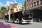 MAN Lions City Hybridbus 177, auf der Linie 1, fährt am 29.09.2025 zur Haltestelle beim Bahnhof Baden.