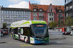 Hess Elektrobus 51, auf der Linie 5, f�hrt am 29.09.2025 zur Haltestelle beim Bahnhof Baden.