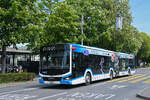 MAN Lions City Hybridbus 30 der Auto AG Rothenburg, auf der Linie 50, verl�sst am 08.05.2026 die Haltestelle beim Bahnhof Luzern.