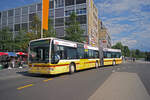 Mercedes Citaro 85, auf der Linie 1, verlässt am 04.08.2012 die Haltestelle beim Bahnhof Thun.