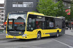 Mercedes Citaro 416 der STI, auf der Linie 4, fährt am 30.07.2025 bei der Haltestelle beim Bahnhof Thun ein.