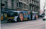 Aus dem Archiv: TF Fribourg Nr. 109/FR 641 Volvo/Hess Gelenkduobus am 3. April 1999 Fribourg, Bahnhof (mit Vollwerbung fr  metro boutique )