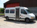 travys - Renault Kleinbus VD  1126  beim Bahnhof von Baulmes am 10.06.2007