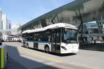 VBG/Eurobus Nr. 83 (Volvo 7900 Hybrid) am 12.4.2024 beim Flughafen Zürich