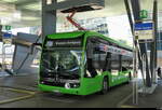 VBG - Mercedes e Citaro  Nr.21 am Nachladen in Bushaltestellen beim Flughafen Z�rich am 28.07.2026