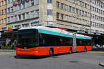 Hess Trolleybus 58, auf der Linie 1, fährt am 09.09.2022 zur Haltestelle beim Bahnhof Biel.