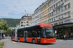 Hess Trolleybus 92, auf der Linie 4, verl�sst am 08.06.2026 die Haltestelle beim Bahnhof Biel.