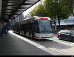 VBL - Hess Trolleybus Nr.235 unterwegs auf der Linie 1 in Luzern am 23.10.2022