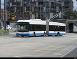 VBL - Hess Trolleybus Nr.225 unterwegs auf der Linie 5 in Emmenbrücke am 27.07.2023