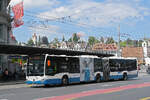 Mercedes Citaro 188, auf der Linie 12, verl�sst am 08.05.2026 die Haltestelle beim Bahnhof Luzern.