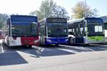 Die neuen C2 für TPF, VZO und Busland AG am 13.10.18 hinter dem Eurobus Zentrum in Bassersdorf abgestellt.