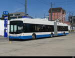 VBL - Hess Trolleybus Nr.217 unterwegs auf der Linie 5 in Emmenbrücke Bahnhof Süd am 25.09.2023