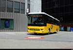 Postauto - Mercedes Intouro  VS  372637 vor dem Bahnhof Visp am 20.07.2026