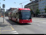 Bern Mobil - Hess Trolleybus Nr.22 unterwegs in der Stadt Bern am 17.06.2023