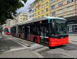 VB Biel - Hess Trolleybus  Nr.52 unterwegs auf der Linie 1 bei den Haltestellen vor dem Bahnhof Biel am 03.06.2026