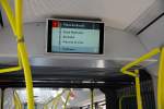 Fahrgastinformation der Verkehrsbetriebe Biel im Hess-Trolleybus der Linie 1.