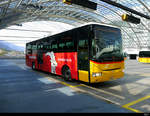 Postauto - Irisbus   GR 162972 bei den Postauto Haltestellen beim Bahnhof von Chur am 19.09.2018