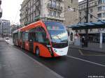 tpg Nr. 1628 (VanHool ExquiCity 18) am 10.1.2015 in Genève, Bel-Air. Seit 10 Jahren bestellte erstmals wieder eine Verkehrsbetriebe in der Schweiz Trolleybusse, die nicht von Hess sind.