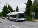 tpg - Trolleybus Nr.732 unterwegs auf der Linie 19 in den Strassen von Vernier am 04.06.2016