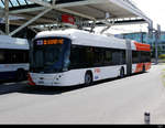 tpg - Hess Tosa Bus Nr.1278  GE  961719 bei der Haltestelle vor dem Flughafen in Genf am 27.06.2020