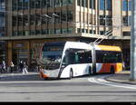 tpg - VanHool Trolleybus Nr.1648 unterwegs in der Stadt Genf am 2023.01.01