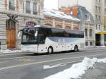 Reisecar VanHool T 916 unterwegs in der Stadt Genf am 14.02.2013