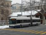 tpg - Hess-Swisstrolley BGT-N2C  Nr.743 unterwegs auf der Linie 6 in der Stadt Genf am 14.02.2013
