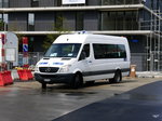 TL - Mercedes Kleinbus Nr.c023  VD  534326 unterwegs auf der Linie 42 in der Stadt Lausanne am 10.05.2016