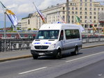 TL - Mercedes Kleinbus Nr.033  VD 57758 unterwegs auf Dienstfahrt in der Stadt Lausanne am 10.05.2016