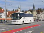 Volvo Reisebus unterwegs in der Stadt Luzern am 28.03.2016
