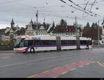 VBL - Hess Trolleybus Nr.413 unterwegs in Luzern am 30.12.2021