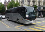 Reisebus - Setra S 516 HD unterwegs in der Stadt Luzern am 27.07.2023