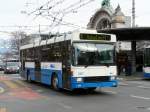 VBL - NAW-Hess Trolleybus Nr.267 unterwegs auf der Linie 4 vor dem Bahhof Luzern am 16.03.2013