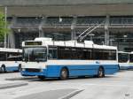 VBL - NAW-Hess Trolleybus Nr.259 den Haltestellen vor dem Bahnhof Luzern am 11.06.2013