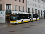 Verkehrsbetriebe Schaffhausen - Mercedes Citaro Nr.14  SH 38014 bei der zufahrt zu den Bushaltestellen vor dem Bahnhof in Schaffhausen am 25.10.2016