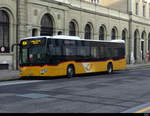 Postauto - Mercedes Citaro SH 9816 unterwegs vor dem Bahnhof Schaffhausen auf der Linie 634 am 05.02.2021