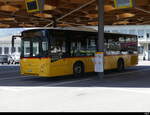 Postauto - Volvo 8900 VS 346746 bei den Bushaltestellen vor dem Bahnhof in Sion am 10.04.2025