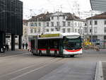 VBSG - Trolleybus Nr.184 unterwegs auf der Linie 5 vor dem Bahnhof bei den Bushaltestellen in St.Gallen am 09.03.2018