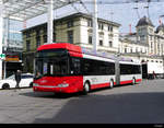 Winterthur - Solaris Trolleybus Nr.176 unterwegs auf der Linie 4 vor dem Bahnhof in Winterthur am 2020.05.06