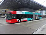 Stadtbus Winterthur - Hess Trolleybus Nr.120 unterwegs auf der Linie 3 bei den Bushaltestellen vor dem Bahnhof in Winterthur am 11.02.2024