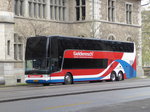 Reisebus VanHool unterwegs in der Stadt Zürich am 23.04.2016