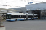 VBZ Trolleybus 75 (Hess, Lightram 3, 2008) verlässt am 12.10.2016 die Busgarage Hardau.