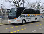 Setra S 411 HD Reisebus abgestellt in den Strassen von Zürich am 17.12.2023