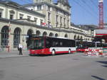 Stadtbus Winterthur Nr. 236 + 366 (MAN A21 Lion's City und MAN A40 Lion's City GL) am 9.4.2020 beim Hauptbahnhof
