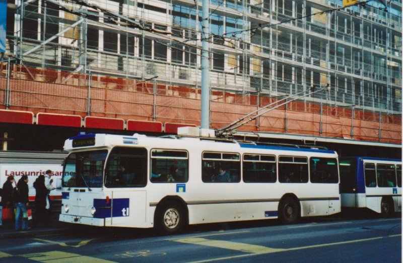 TL Lausanne Nr. 734 FBW/Hess Trolleybus am 22. Dezember 2008 Lausanne, Rue Neuve